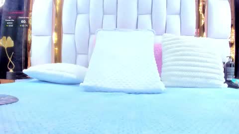 Snapshot of rileysweett chatting on November 20, 2025, 11:43 am Riley online show from November 20, 2025, 11:43 am