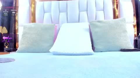 Snapshot of rileysweett chatting on November 29, 2025, 11:57 am Riley online show from November 29, 2025, 11:57 am