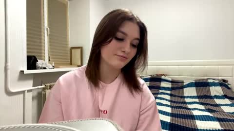 Rima 18yo online show from December 16, 2025, 5:18 pm