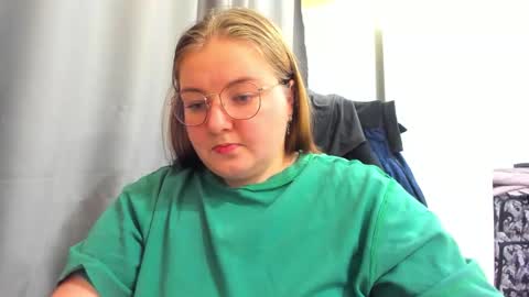 Snapshot of rina16 chatting on October 29, 2025, 9:38 pm rina16 online show from October 29, 2025, 9:38 pm