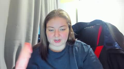 Snapshot of rina16 chatting on November 9, 2025, 12:25 pm rina16 online show from November 9, 2025, 12:25 pm