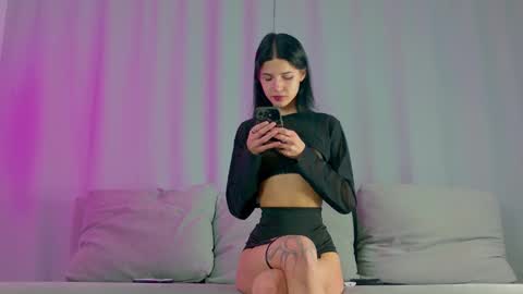 Snapshot of rinacain chatting on November 7, 2025, 5:07 am RINA online show from November 7, 2025, 5:07 am