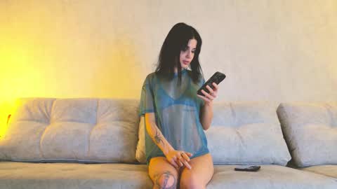 Snapshot of rinacain chatting on November 27, 2025, 5:31 am RINA online show from November 27, 2025, 5:31 am