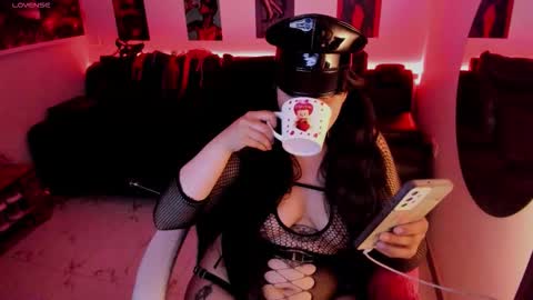 Snapshot of rini_bunny chatting on October 24, 2025, 4:42 am rini online show from October 24, 2025, 4:42 am