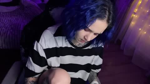   DianaBrite            fansl y online show from January 14, 2025, 2:43 pm