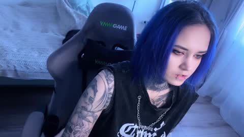   DianaBrite            fansl y online show from January 17, 2025, 11:49 am