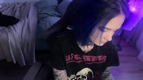   DianaBrite            fansl y online show from February 1, 2025, 1:09 pm