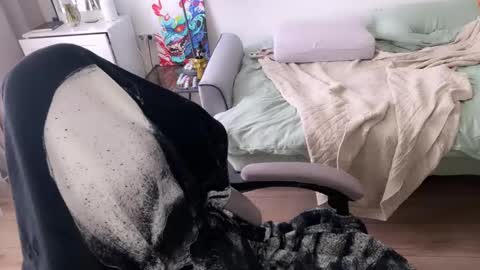   DianaBrite            fansl y online show from February 15, 2025, 12:43 pm