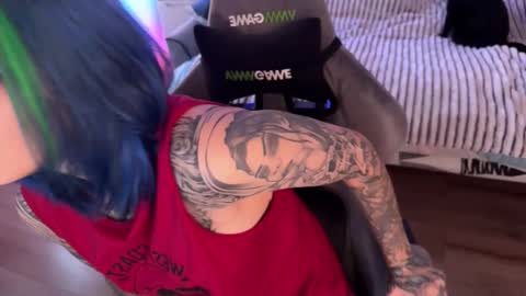   DianaBrite            fansl y online show from October 21, 2025, 1:45 pm