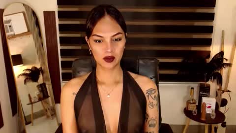 Snapshot of ririmoorets chatting on November 25, 2025, 5:18 am riri online show from November 25, 2025, 5:18 am