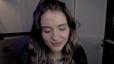 Snapshot of risha_laass chatting on December 7, 2024, 1:58 am risha_laass online show from December 7, 2024, 1:58 am