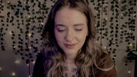 Snapshot of risha_laass chatting on February 15, 2025, 7:28 pm risha_laass online show from February 15, 2025, 7:28 pm