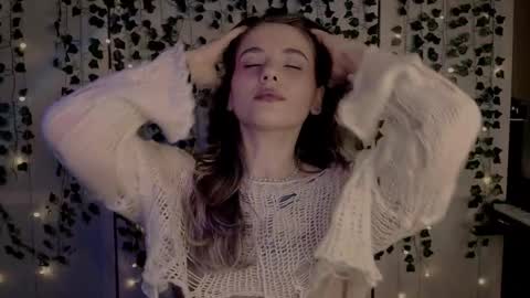 Snapshot of risha_laass chatting on February 16, 2025, 5:15 pm risha_laass online show from February 16, 2025, 5:15 pm