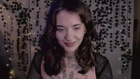 risha_laass online show from November 14, 2025, 8:51 pm