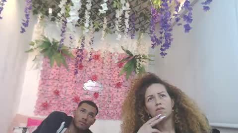 Snapshot of risitos_de_oro_ chatting on October 1, 2025, 6:19 am Risitos De Oro online show from October 1, 2025, 6:19 am