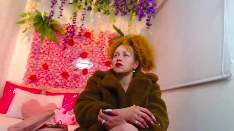 Snapshot of risitos_de_oro_ chatting on October 17, 2025, 3:10 am Risitos De Oro online show from October 17, 2025, 3:10 am