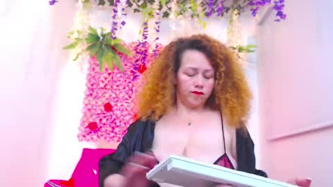 Snapshot of risitos_de_oro_ chatting on November 13, 2025, 1:48 am Risitos De Oro online show from November 13, 2025, 1:48 am