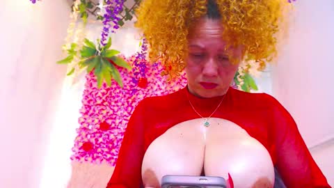 Snapshot of risitos_de_oro_ chatting on November 27, 2025, 7:05 pm Risitos De Oro online show from November 27, 2025, 7:05 pm