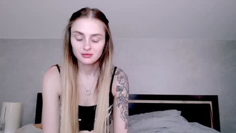 Snapshot of rita_orra chatting on February 5, 2025, 1:54 pm Rita online show from February 5, 2025, 1:54 pm
