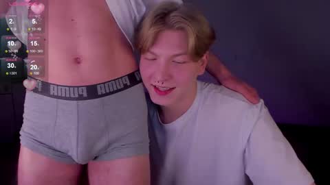 Snapshot of riverflow10 chatting on October 28, 2025, 9:35 am Mickey and Timmy online show from October 28, 2025, 9:35 am