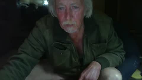 Snapshot of riverratggg chatting on October 1, 2025, 6:58 pm riveratggg online show from October 1, 2025, 6:58 pm