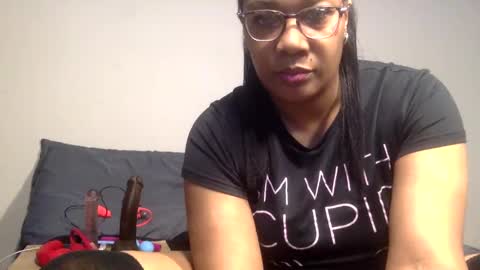 Snapshot of riversaint chatting on December 14, 2024, 2:21 pm River Saint online show from December 14, 2024, 2:21 pm