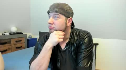 Snapshot of rlplover9 chatting on October 18, 2025, 4:30 pm rlplover9 online show from October 18, 2025, 4:30 pm