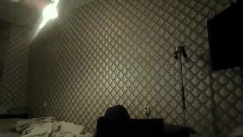 rob18997 online show from November 28, 2025, 4:15 am