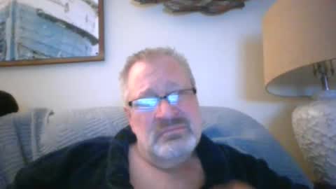 Snapshot of rob872217 chatting on January 1, 2025, 1:47 am rob872217 online show from January 1, 2025, 1:47 am