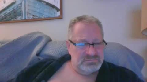 Snapshot of rob872217 chatting on January 1, 2025, 6:26 am rob872217 online show from January 1, 2025, 6:26 am