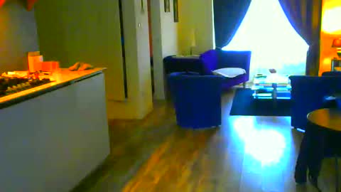 Snapshot of rober10000 chatting on November 3, 2025, 9:21 am rober10000 online show from November 3, 2025, 9:21 am