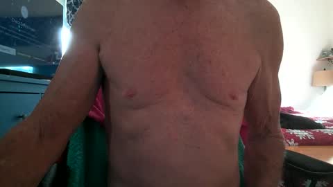 robert online show from December 17, 2025, 8:59 pm