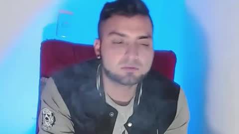 Snapshot of robert_leroy chatting on January 11, 2025, 12:01 am Stiven - online show from January 11, 2025, 12:01 am