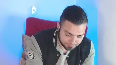 Snapshot of robert_leroy chatting on January 25, 2025, 4:46 pm Stiven - online show from January 25, 2025, 4:46 pm