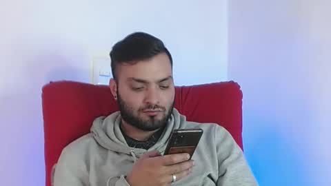 Snapshot of robert_leroy chatting on February 23, 2025, 7:38 pm Stiven - online show from February 23, 2025, 7:38 pm