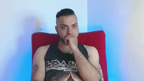 Snapshot of robert_leroy chatting on February 28, 2025, 10:09 am Stiven - online show from February 28, 2025, 10:09 am