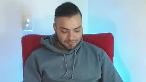 Snapshot of robert_leroy chatting on March 8, 2025, 7:49 am Stiven - online show from March 8, 2025, 7:49 am