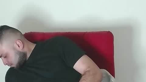 Snapshot of robert_leroy chatting on September 17, 2025, 9:33 am Stiven - online show from September 17, 2025, 9:33 am