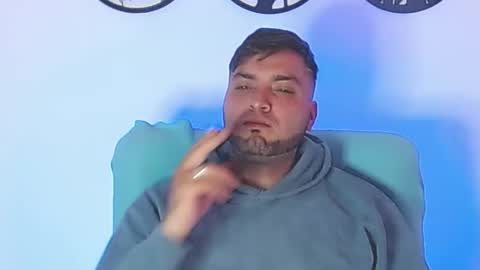 Snapshot of robert_leroy chatting on December 1, 2025, 8:03 pm Stiven - online show from December 1, 2025, 8:03 pm