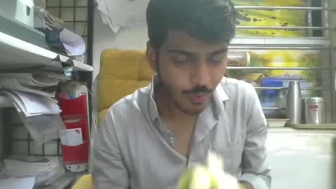 Robertsalia online show from March 10, 2025, 12:59 pm