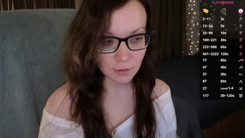 Robin online show from February 26, 2025, 12:49 am