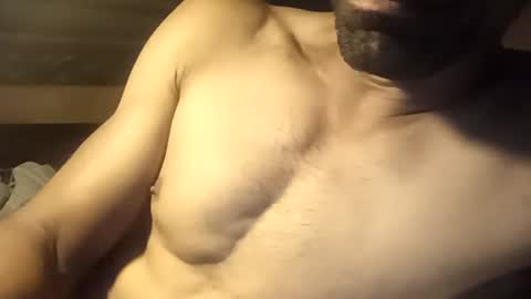 Snapshot of robincom23 chatting on September 24, 2025, 12:08 pm R online show from September 24, 2025, 12:08 pm