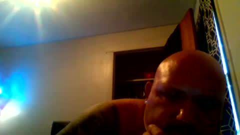 Robntiffy online show from November 20, 2025, 5:45 pm