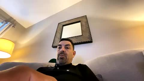 roblatino12 online show from February 8, 2025, 10:40 pm