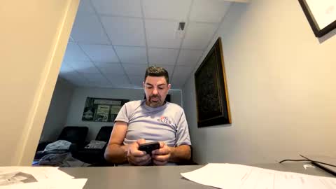 roblatino12 online show from February 26, 2025, 5:39 pm