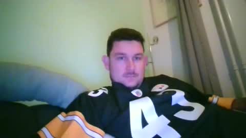 Snapshot of robtheman94 chatting on October 17, 2025, 2:59 am Robin online show from October 17, 2025, 2:59 am