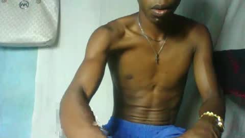 rocardo1510 online show from March 4, 2025, 4:41 pm