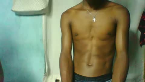 rocardo1510 online show from March 5, 2025, 3:51 pm