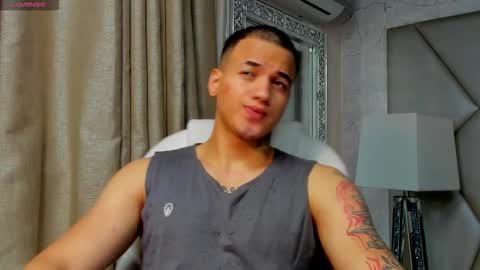 Snapshot of rocco_santos chatting on September 10, 2025, 2:33 am rocco_santos online show from September 10, 2025, 2:33 am