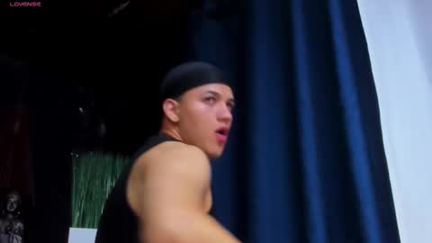 Snapshot of rocco_santos chatting on December 5, 2025, 2:31 am rocco_santos online show from December 5, 2025, 2:31 am